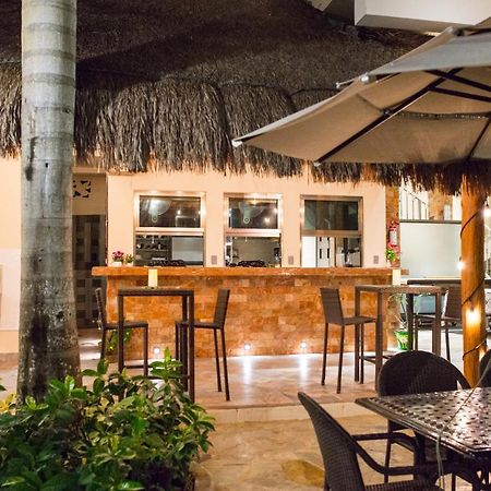 Alamos Inn Hotel Con Jacuzzi Y Piscina كانكون المظهر الخارجي الصورة