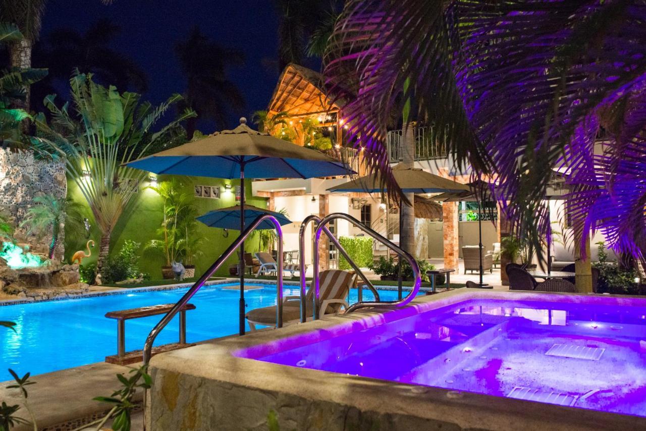 Alamos Inn Hotel Con Jacuzzi Y Piscina كانكون المظهر الخارجي الصورة