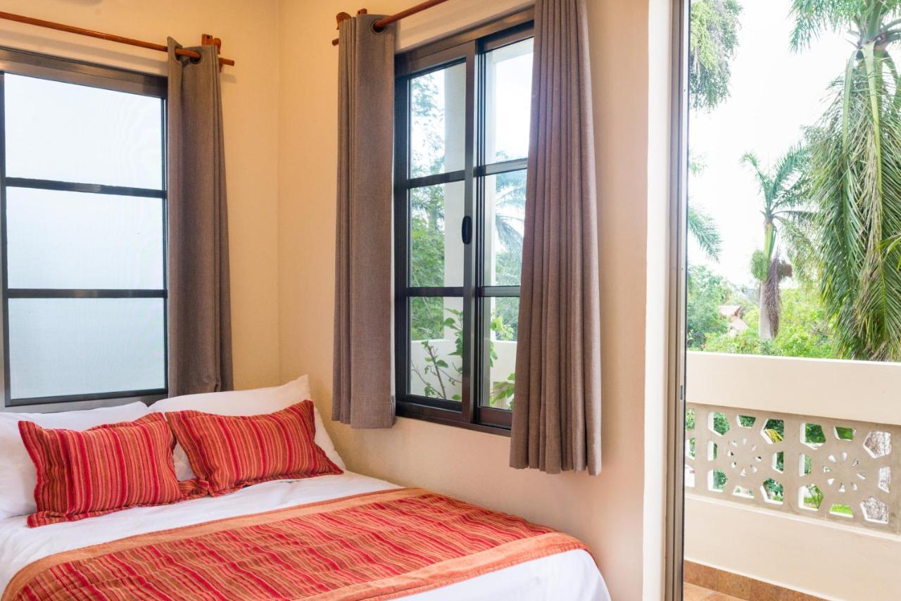Alamos Inn Hotel Con Jacuzzi Y Piscina كانكون المظهر الخارجي الصورة