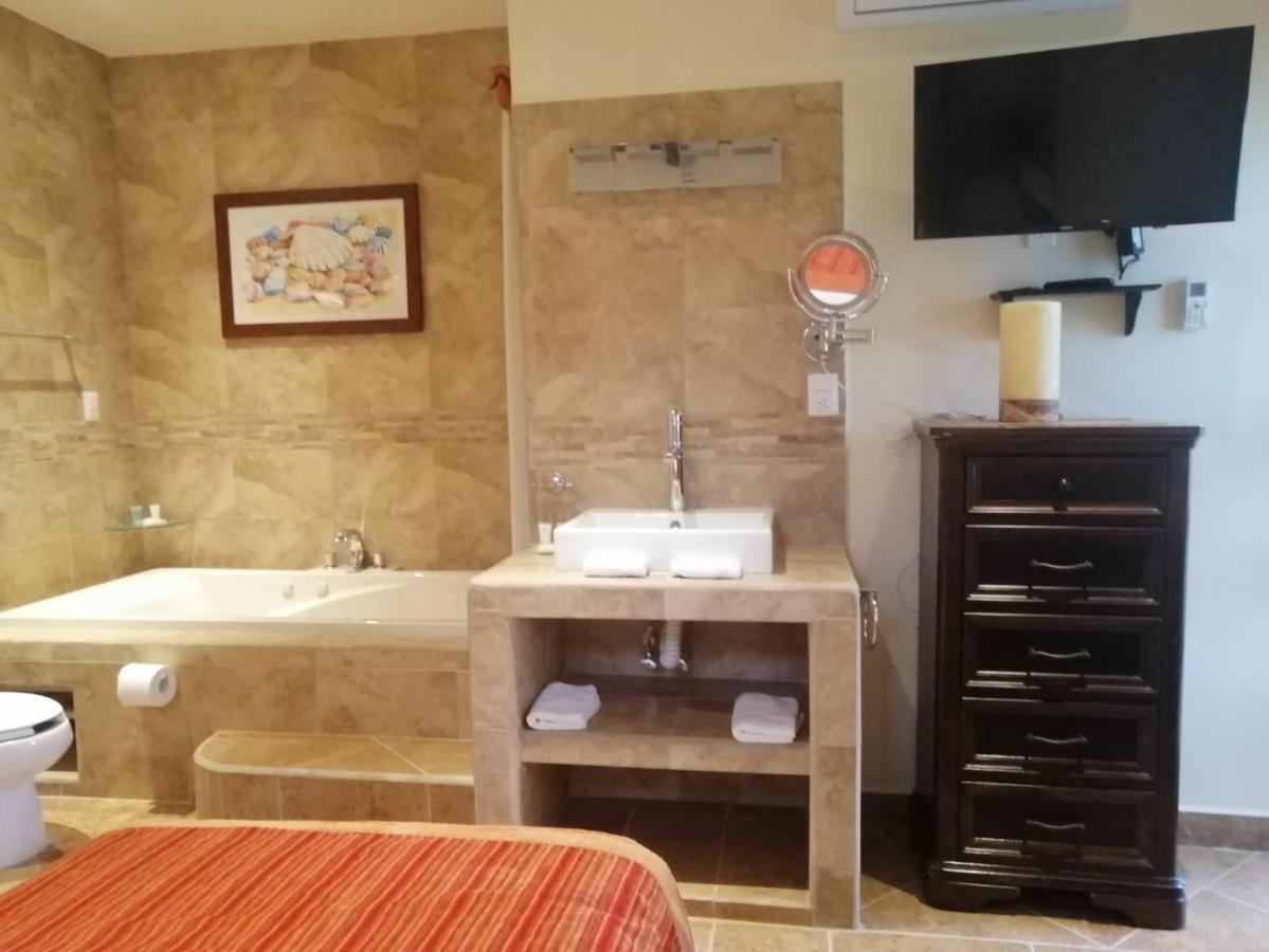 Alamos Inn Hotel Con Jacuzzi Y Piscina كانكون المظهر الخارجي الصورة